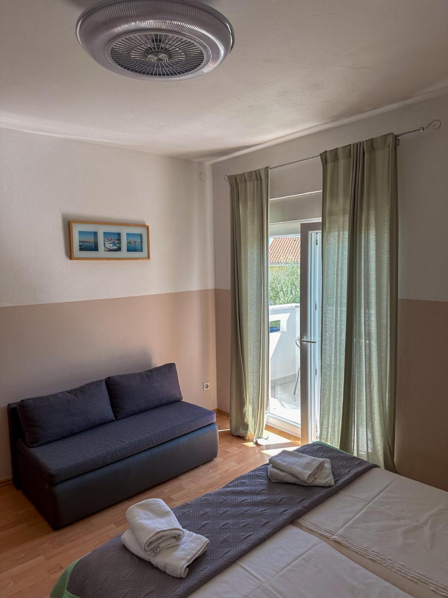 Apartments Barica Krk Town Exterior photo